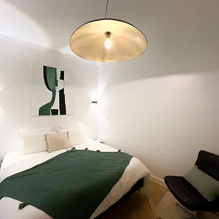 House Le Porion Cathedral, Apartment