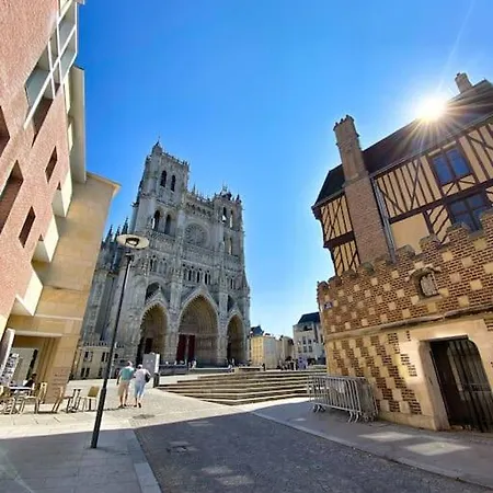 House Le Porion Cathedral, Apartment *